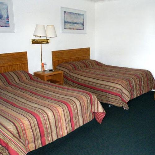 Economy Inn Каділлак Номер фото